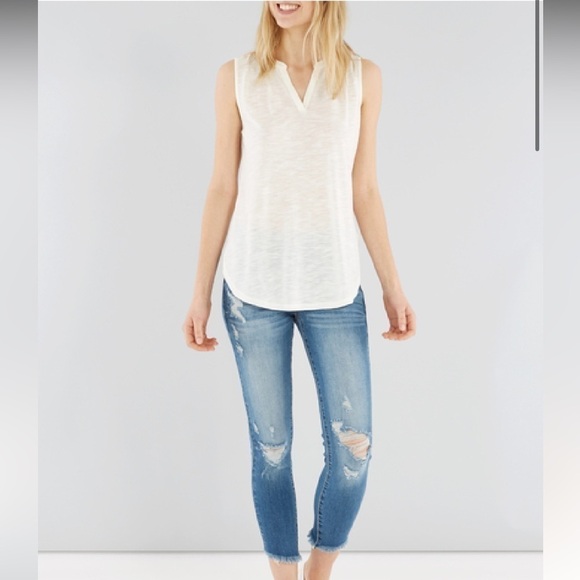 KISMET Victoria Lace Keyhole Back Notched Neck Top Size Extra Small - Picture 1 of 12